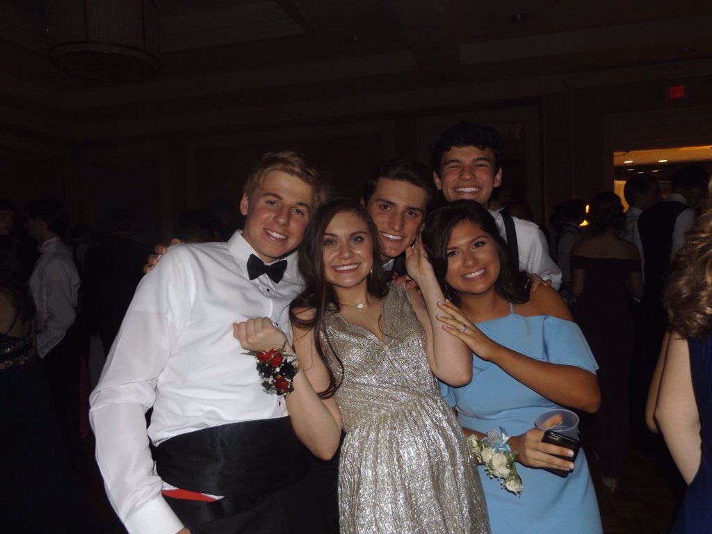 cmerwin14's tweet photo. Happy birthday Brit!! Love u #snakes #2003 #permy @_bgallagher https://t.co/X1o2jdz4Ft