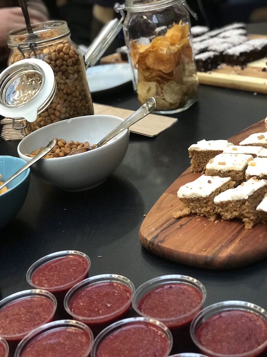 mariaeklind's tweet photo. Såväl föreläsare som fika levererar idag #skwebb https://t.co/TLjpkpXPNs