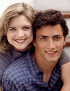 Happy birthday Courtney Thorne-Smith    