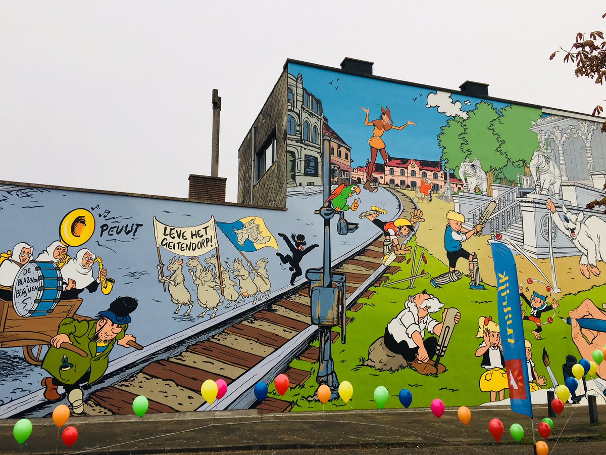 BallonMedia's tweet photo. vanaf vandaag is de grootste stripmuur van Vlaanderen te bewonderen in Wilrijk! #Jommeke #impressive https://t.co/iHdrnCOIaS