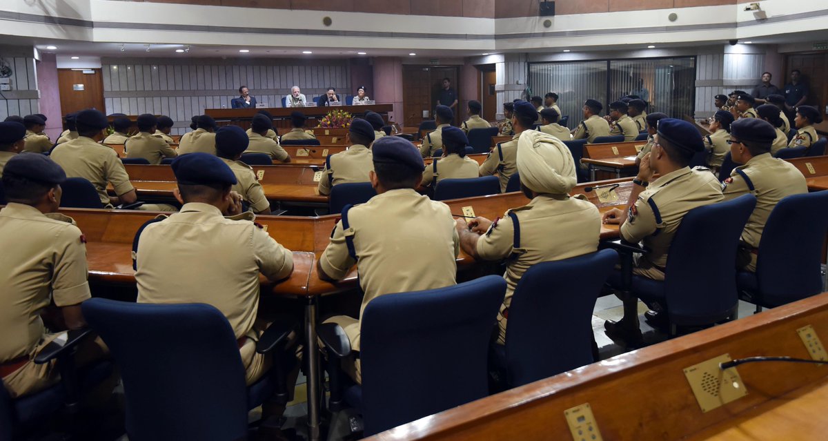 narendramodi's tweet photo. Interacted with officer trainees of the 2016 batch of the Indian Police Service. https://t.co/ymBE4M6T4U https://t.co/o9Ds64Jp1T