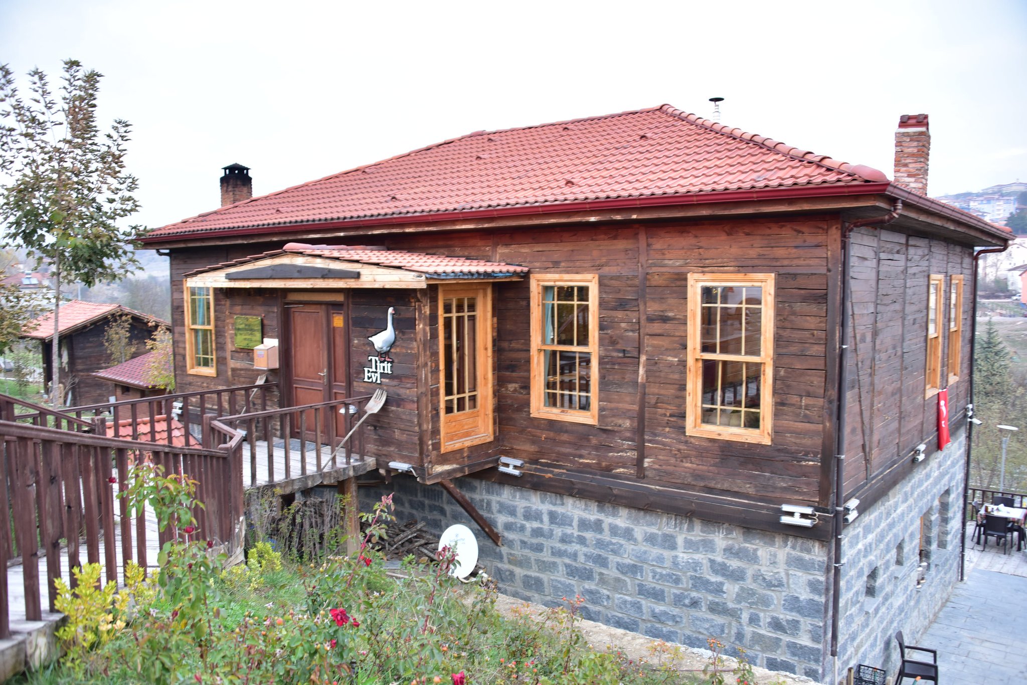 yusuf ziya yilmaz su twitter kavak ilcesine gelip tirit evi ne ugramadan gitti iseniz cok sey kacirdiniz demektir https t co uu9ezdd60l twitter