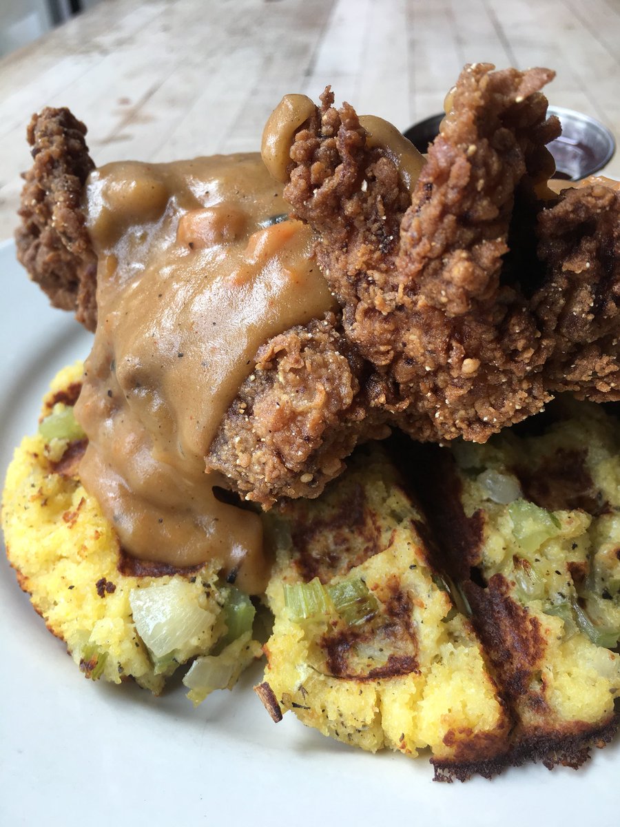westeggcafe's tweet image. #Thanksgiving comes early; @oddbirdATL here tonight! Chicken #friedturkey, #cornbreaddressing waffle, #cranberry syrup. #chickenandwaffles