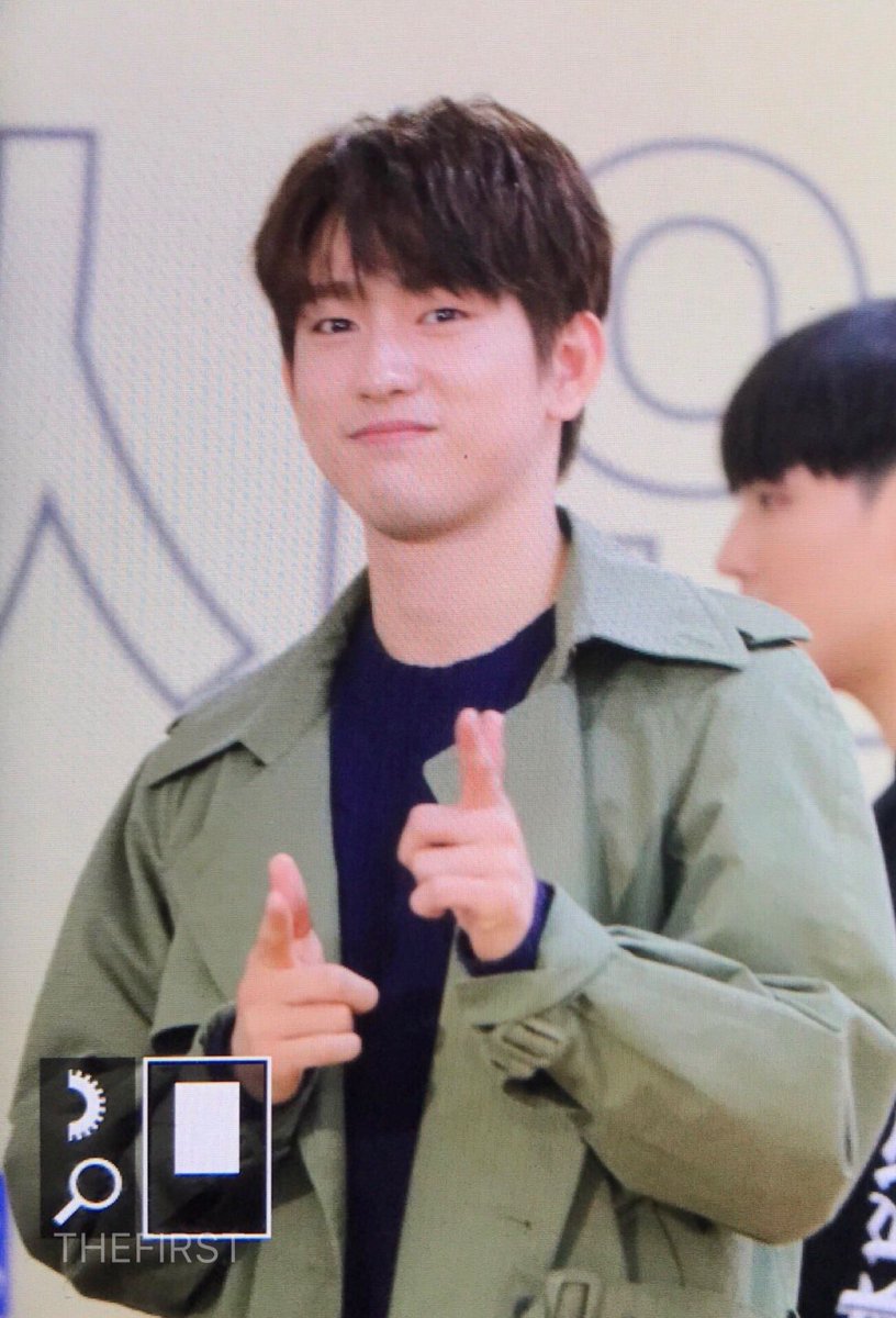 thefirst_0922's tweet photo. 슝슝 #갓세븐 #진영 https://t.co/tXpx9L26U1