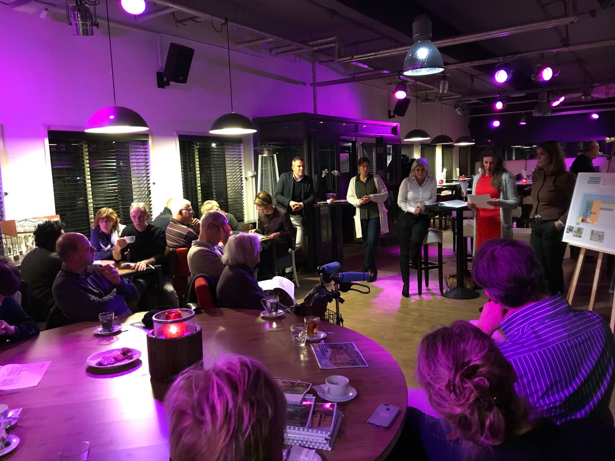 Goede bijeenkomst Meergeneratiewonen Utrecht met testimonials toekomstige bewoners. Een volgende stap naar vernieuwende vormen van samenleven! #meergeneratiewonen #cowonen #Kas&amp;Co #Veemarkt #Utrecht