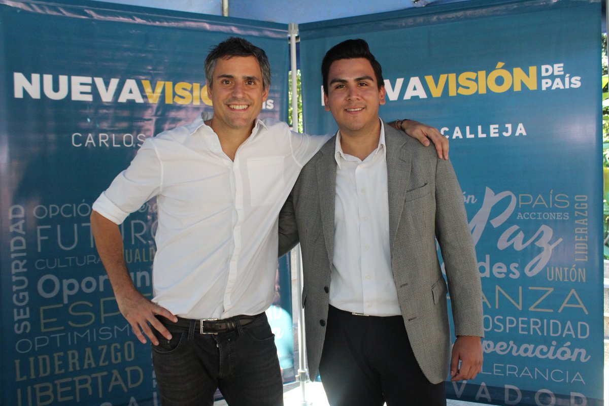 jccalleja's tweet photo. Gracias a @rafaelbarahonal por invitarnos al #ForoAzul y a todos los jóvenes con quienes compartimos , su entusiasmo nos motiva para construir una nueva era en El Salvador. https://t.co/Nchd9pYsnv