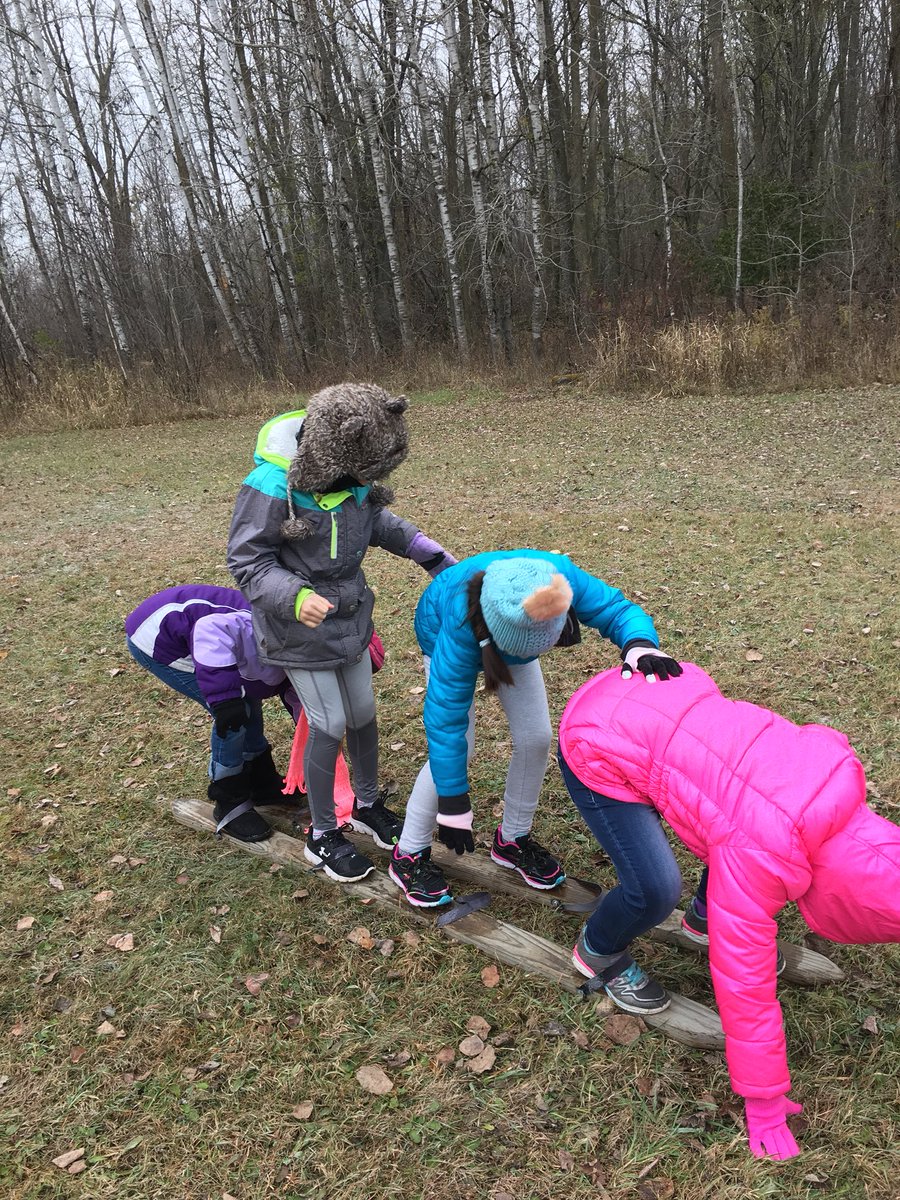 MrsKnetter210's tweet photo. Having so much fun working as a team! #FallenTimbers #TeamworkMakesTheDreamWork https://t.co/mktfqRgDVf