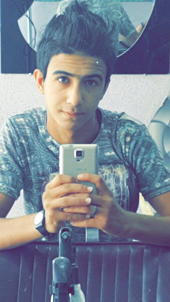 CoiffeurMahmoud's tweet photo. مساء الٰٰ۫ـٰٰٰٰٖـوٰ໑ردۦ،⁽🌸⁾ 

 نصيحه اليوم :📝  لا تعامل جميع الناس باسلوب واحد‼️  فليس جميع المرضى يأخذون😐  نفس الدواء "🌚❤️ https://t.co/2emx1w6Tdu