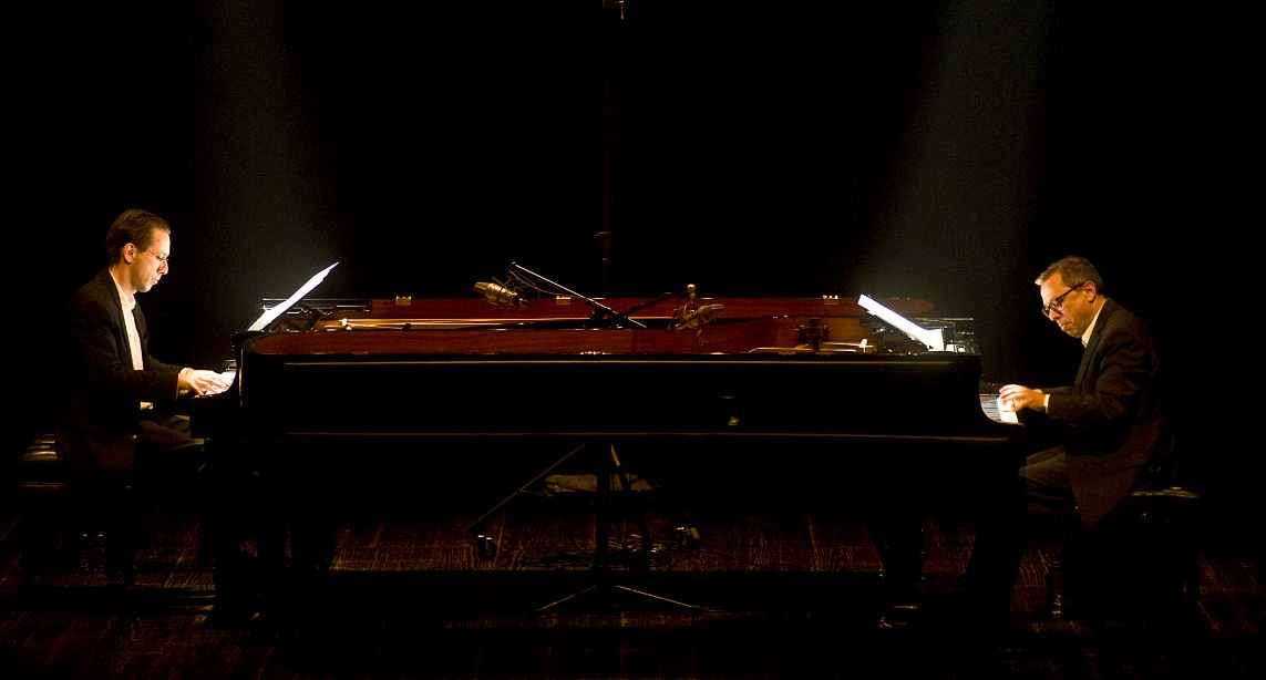 Dia 13 de novembro tem o Duo Pianos com Pedro Burmester &amp; Mario Laginha no #TeatroBradesco.
Informações aqui ó ->goo.gl/ixSCdE