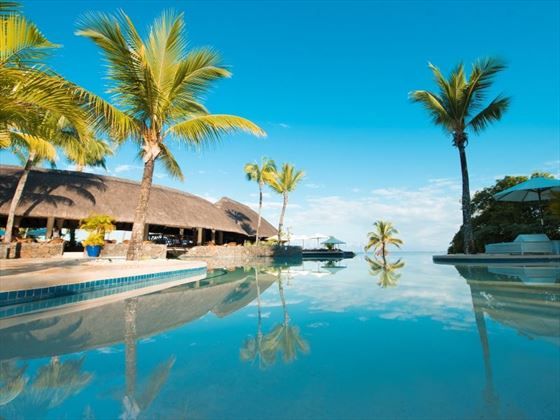 TropicalSkyDeal's tweet photo. Save up to £780pp in beautiful #Mauritius at the 5* Maritim Resort &amp; Spa https://t.co/3ydwSNEKPt #HolidayOffer https://t.co/xoWOtRJvnH