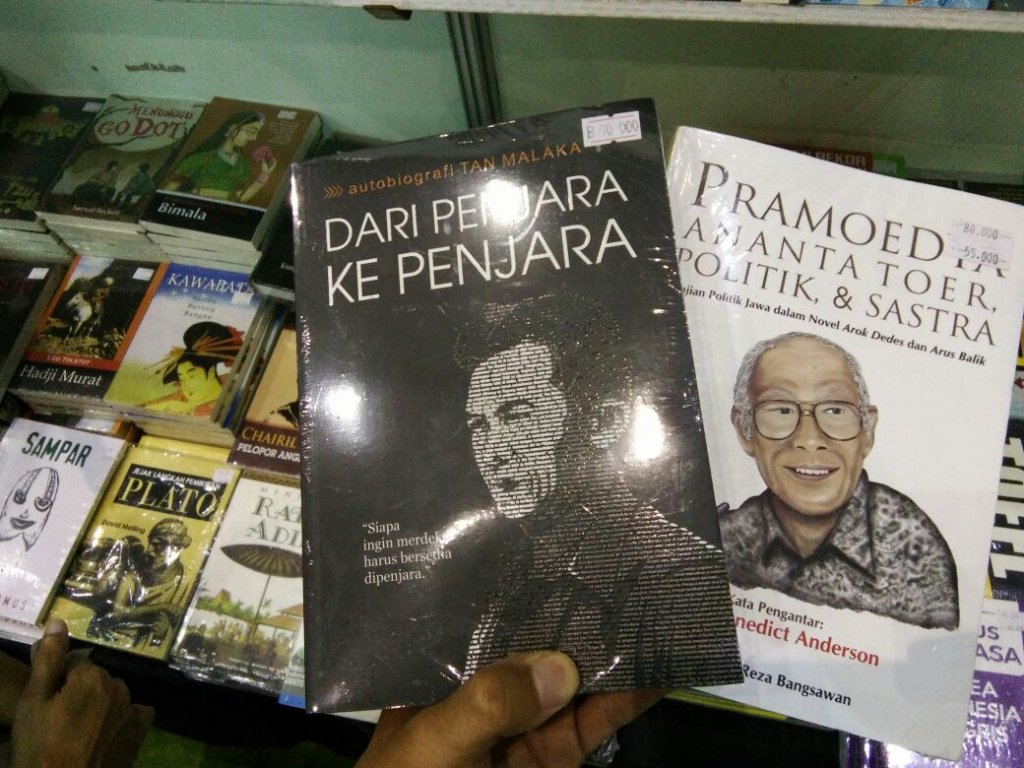 Hasil dari pameran buku hari selasa kemarin. Smoga kedepannya banyak penerbit2 yg lbh oke &amp; lbh menarik