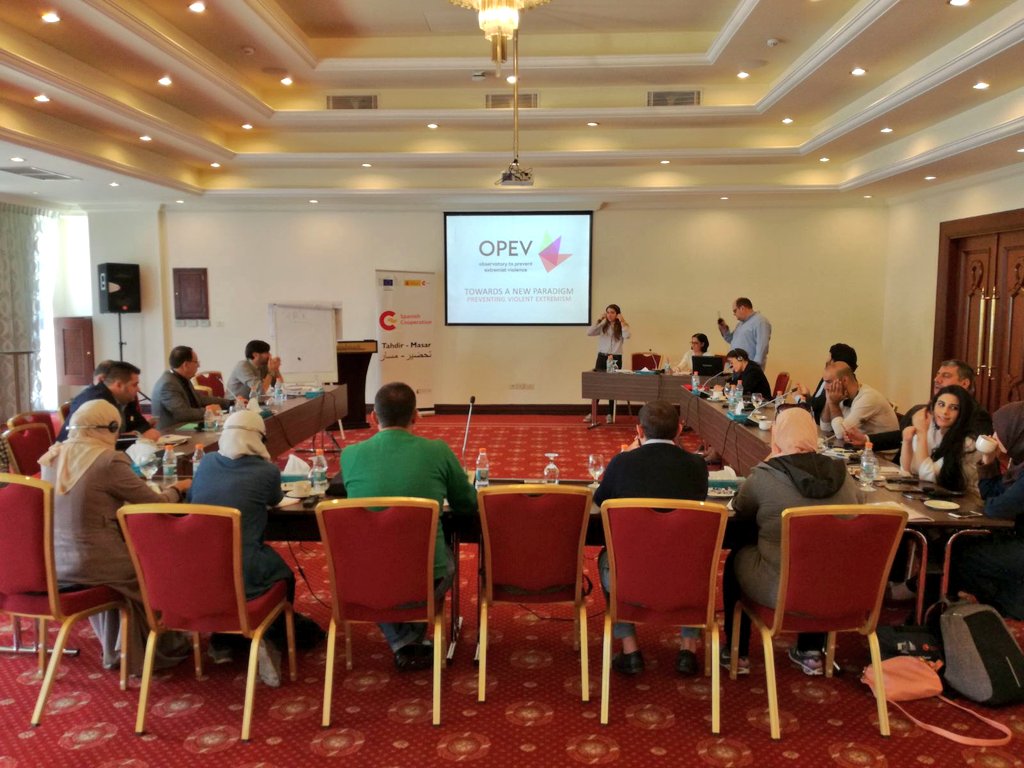 VOrtCam's tweet photo. Trabajo de construcción de #Paz en #Siria con su Sociedad Civil y el Observatorio Prevención Extremismos Violentos #OPEV gracias al apoyo de @ARDDLegalAid y @novact__ #TAHDIR #CITPax @CooperacionESP https://t.co/k2rvMF8Z0Q