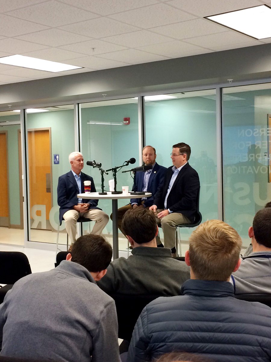 AndersonCEI's tweet image. Great ent tech &amp;amp; investment talk this morning for @3rootscapital #riseandgrind 🎤 #ACEI_Accelerator @UTRF @InnovaMemphis @best_behavior