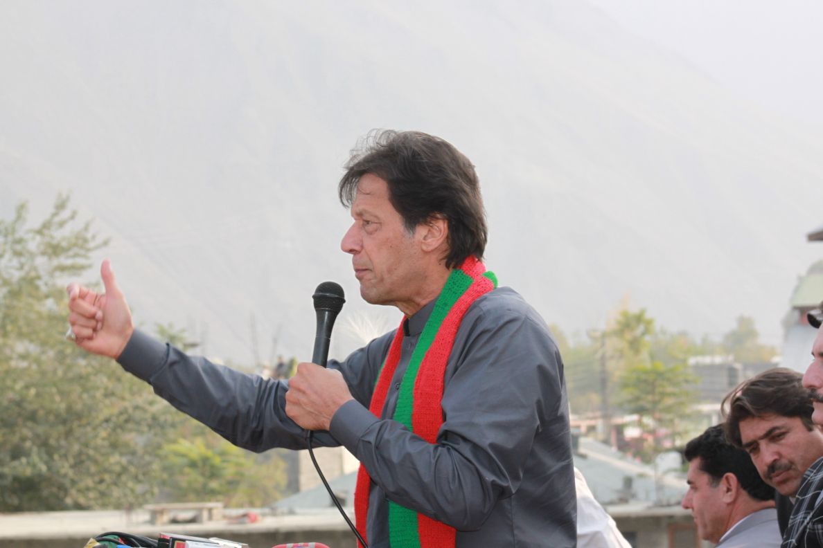 ImranKhanPTI's tweet photo. Chitral today: From north to south in Pakistan people are ready to bury the corrupt status quo for ever and build a corruption-free Naya Pakistan https://t.co/RQ8VncIqRi