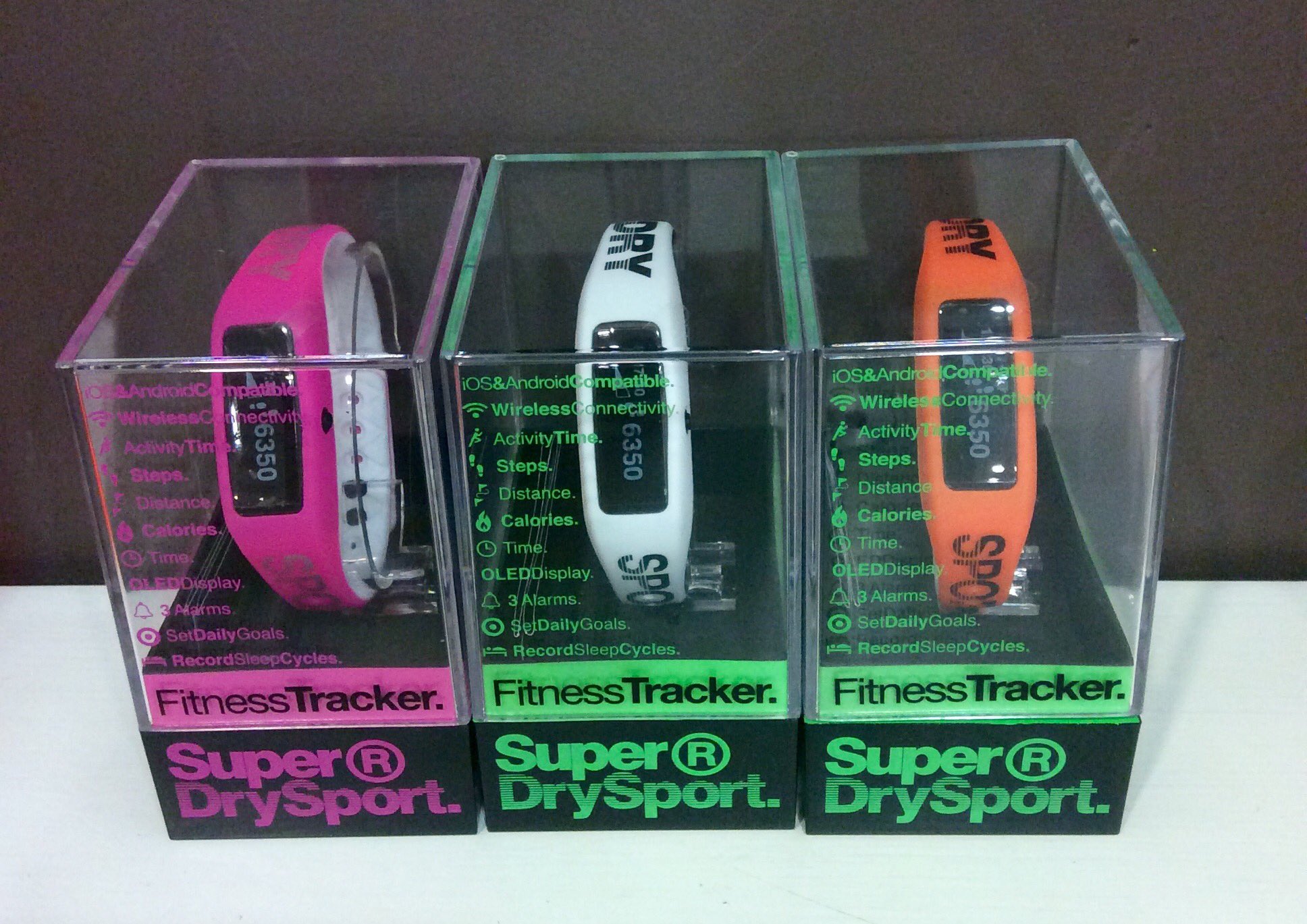 Superdry sport fitness tracker top