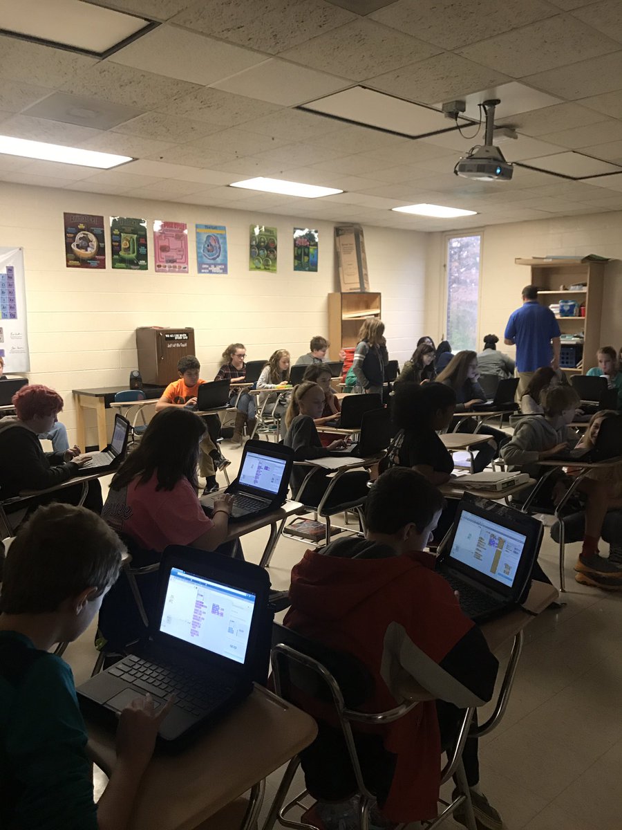 CHS_Cagle's tweet image. No big deal, we are just breaking world  records in Knox County at SDMS.  #studentcoding #OneTribe