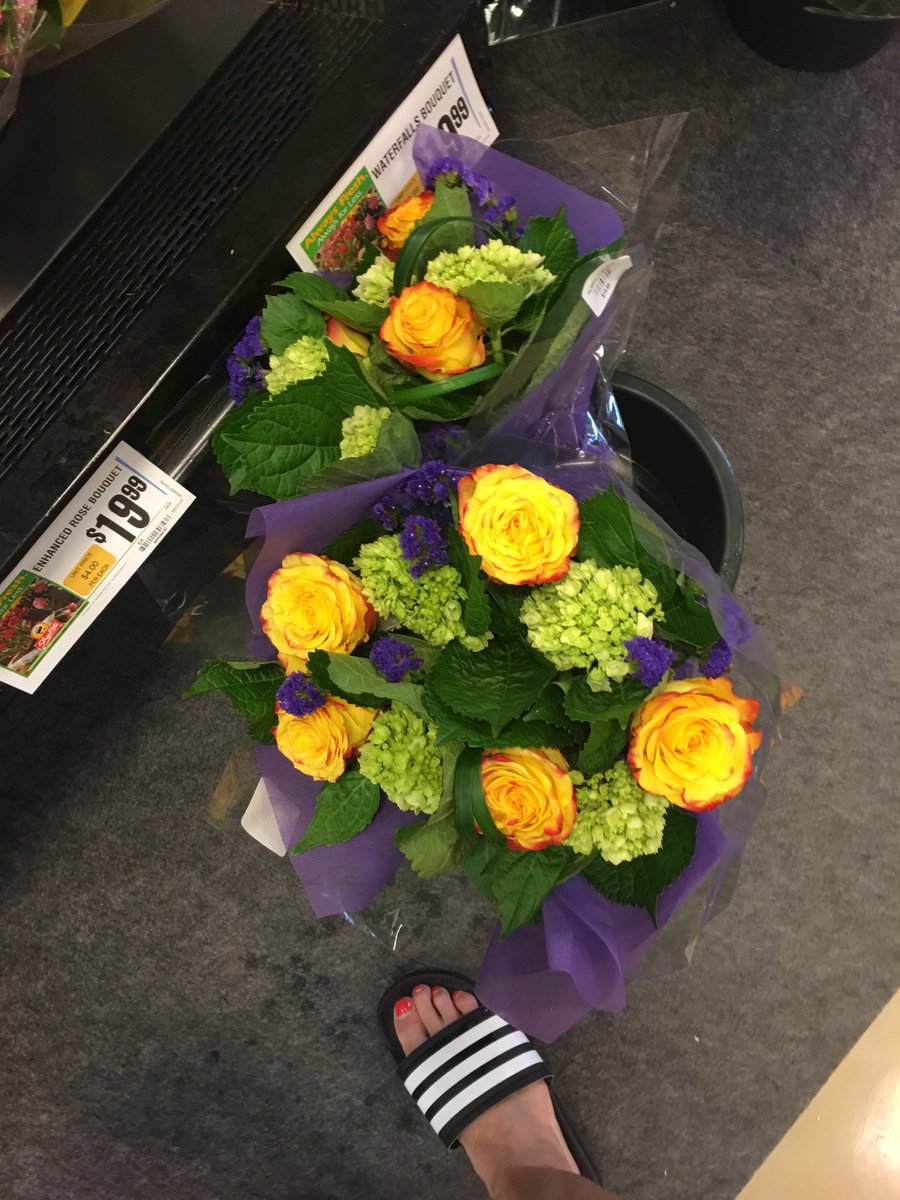 erinannafit's tweet photo. Attitude of Gratitude - Day 8 
Be grateful for Surprises!!  Surprise someone you know, like or love with flowers!! Brighten up  their day! https://t.co/wLoEPFpdOp