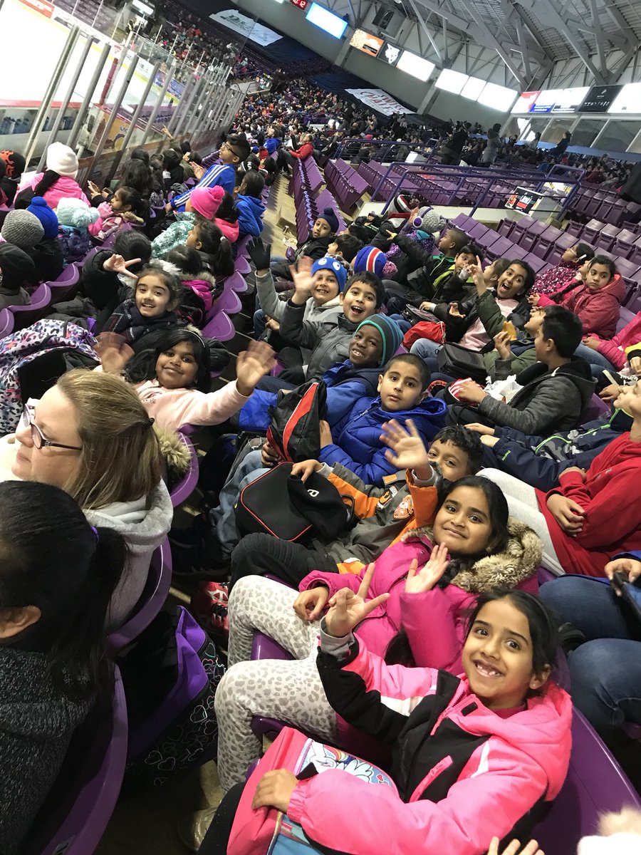 Mrs_Loreti's tweet photo. Let’s go Brampton Beast! #gametime @FernforestPS https://t.co/upAGZS0r93