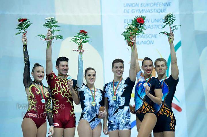 #TalDíaComoHoy Sara Moreno (<a href="/saramorenooo/">saramoreno89</a>) y Vicente Lli (<a href="/Vicente_Lli/">Vicente Lli</a>) se proclamaban Campeones de Europa🥇 en el Europeo de Elvas 🇵🇹 2015, 

📽️  youtube.com/watch?v=jeV0Oq…