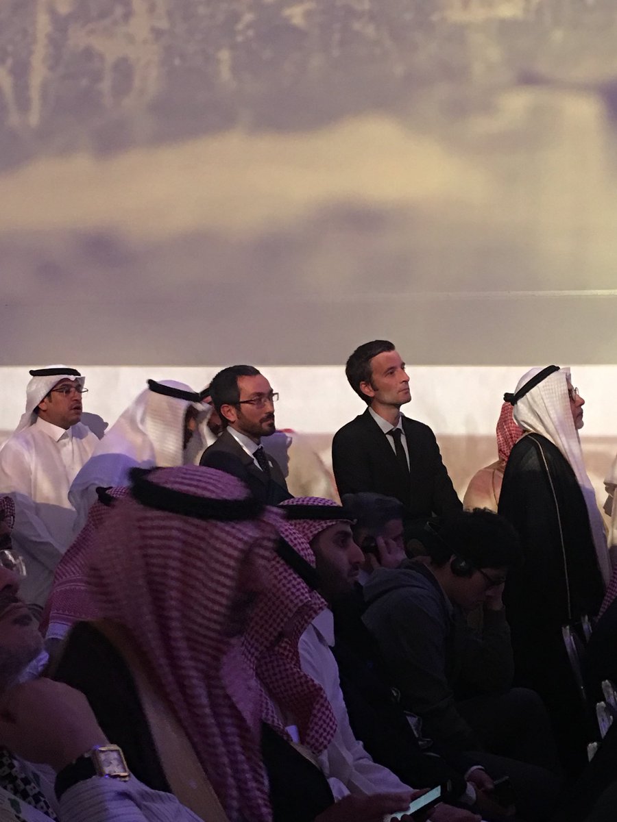 #Italian archeologist Prof Romolo Loreto from UniOr #Napoli was awarded a special recognition during 1st #Saudi #Archeology Convention  <a href="/CICSaudi/">CIC Saudi Arabia</a> <a href="/SCTAEN/">SCTAEN</a>