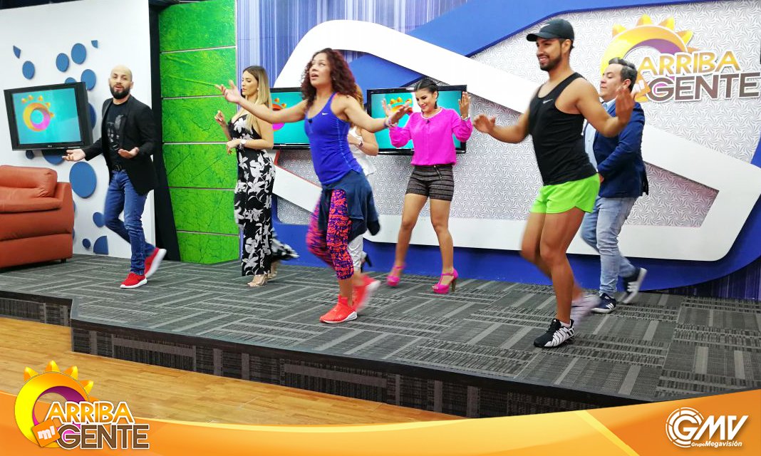 ArribaMiGente21's tweet photo. Disfrutamos el baile con los amigos de #GODancers #ArribaMiGente https://t.co/mrNVd8PhL9