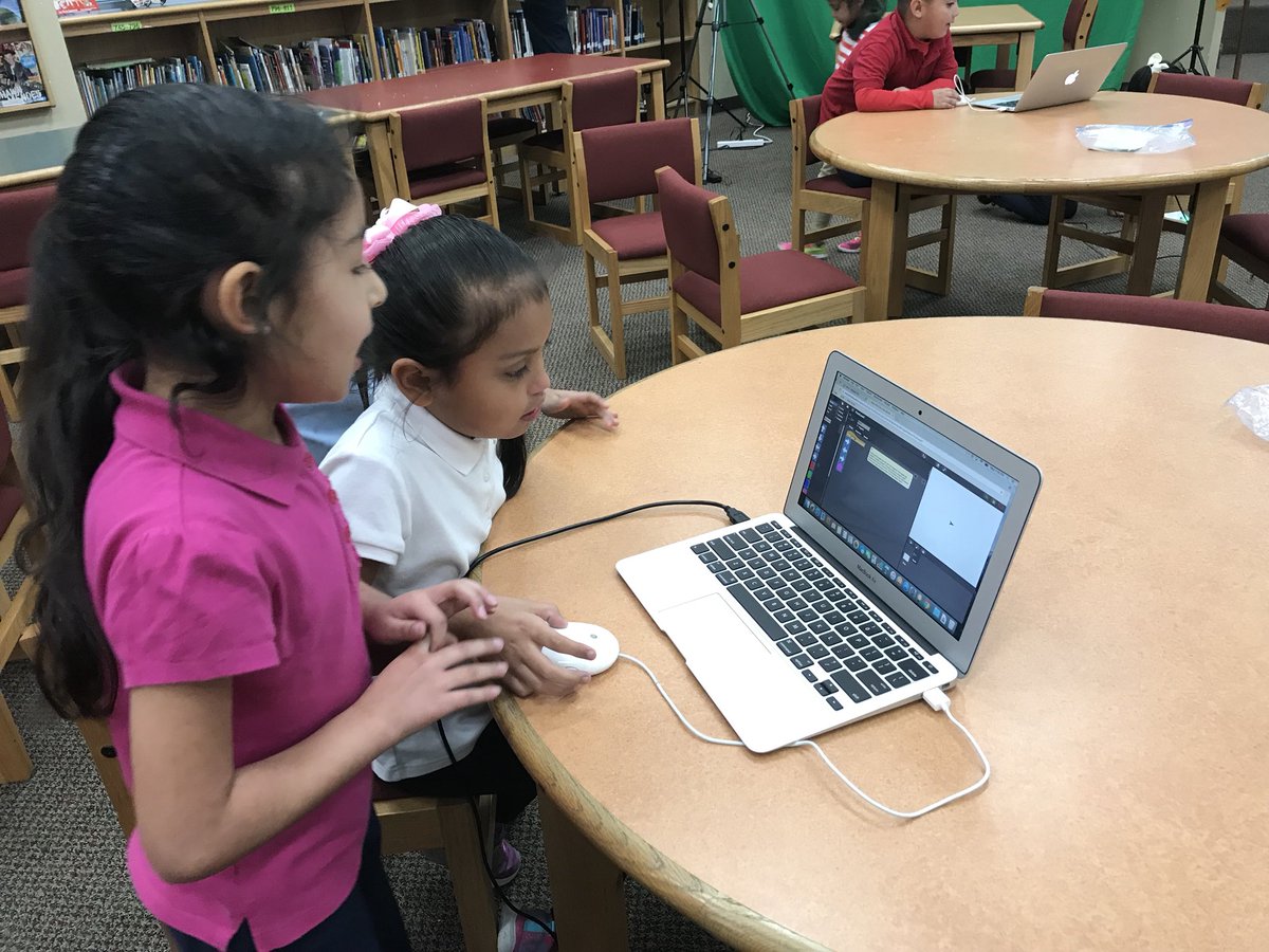 McWhortermavs's tweet photo. Kindergarten coding with Finch Robots. @birdbraintech #McWhorterMavs @LindseyLoss @jackieg121 https://t.co/2GsJzJ0nUS