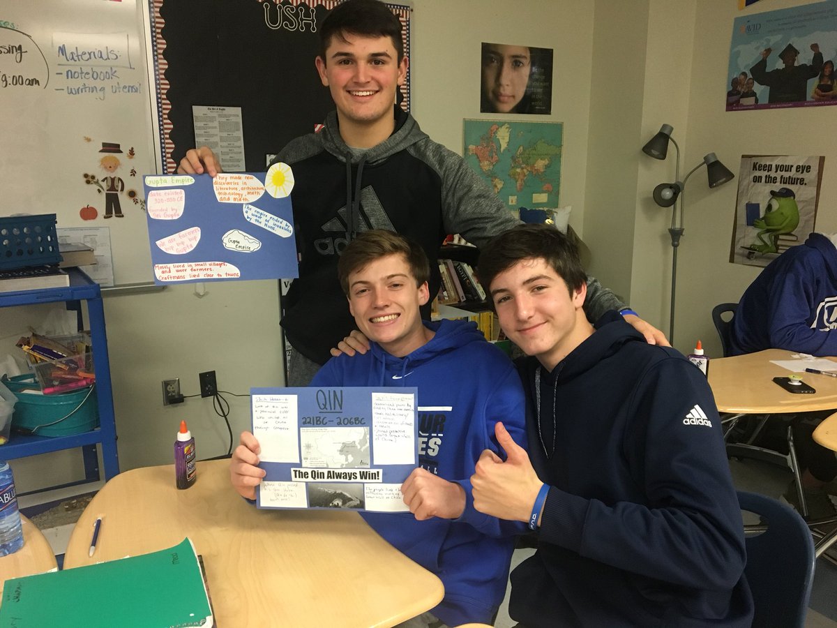 CherieHocevar's tweet photo. WICOR Wednesday! #collaboration #inquiry #writing #classicaleast #onepagers #decaturhs #eaglepride #sophmores @decaturisd https://t.co/tkw2Wy5lVW
