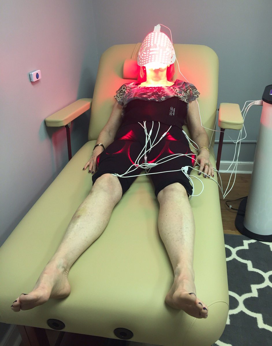 ForeverWellBoca's tweet image. Click 'Book Now' on our Facebook page 👆Book your 1st session with Forever Wellness for free! Your session will include: a full-body analysis, a full-body treatment &amp;amp; a facial treatment. 
#WellnessWednesday #ForeverWellness #BocaRaton #SouthFlorida #WeightLoss #Wellness