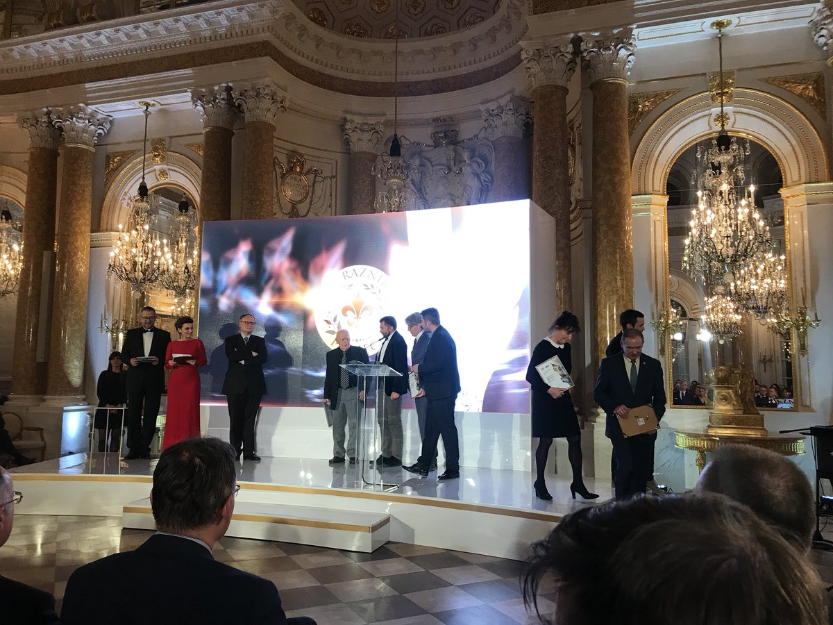 Wielkie gratulacje dla <a href="/k_noworyta/">Krzysztof Noworyta</a> <a href="/RafalPekala/">Rafał Pękała</a> i <a href="/KobyleckiMarcin/">Marcin Kobylecki</a> za nominację do nagrody #StrażnikPamięci za film #Niezwyciezeni