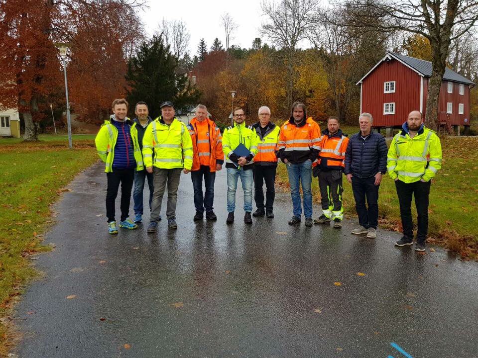 Interesserte entreprenørar på synfaring på sjukehustomta på Hjelset. I dag var temaet  infrastrukturoppdrag.