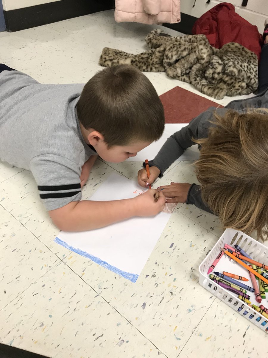 CW_Robinett's tweet photo. 1st grade illustrators!! #folktaleunit #thefox’sforay #CWCommunity @WeAreCottonwood https://t.co/zhrKVmKlgc