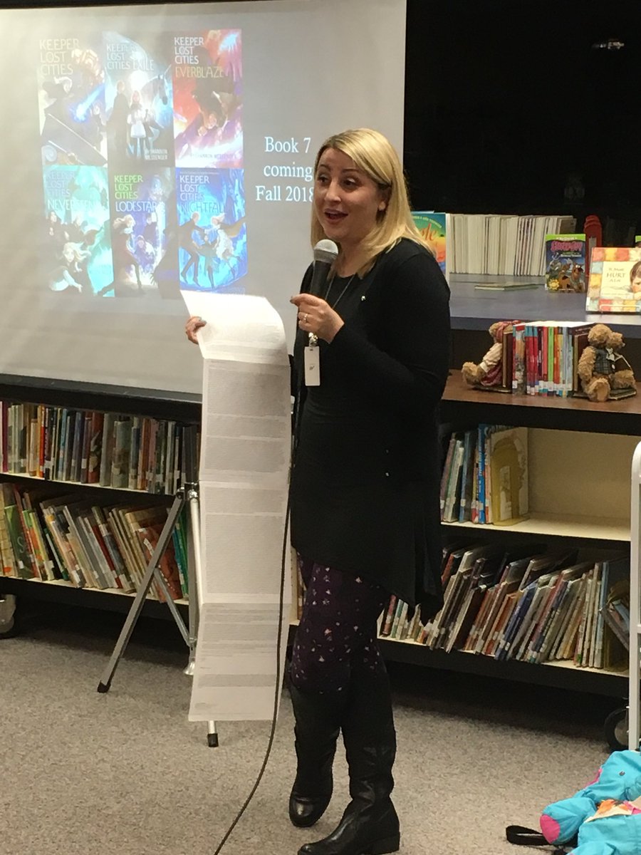 venibahr's tweet photo. Editing, revising, & rejection is part of the writing process. Notes for @SW_Messenger to edit her book! #teamgbsd at #dcdk8 knows writers are readers #writing #process #creativityishardwork sometimes thanks @BNClackamas for making #literacycomesalive https://t.co/FzIqpNr54M
