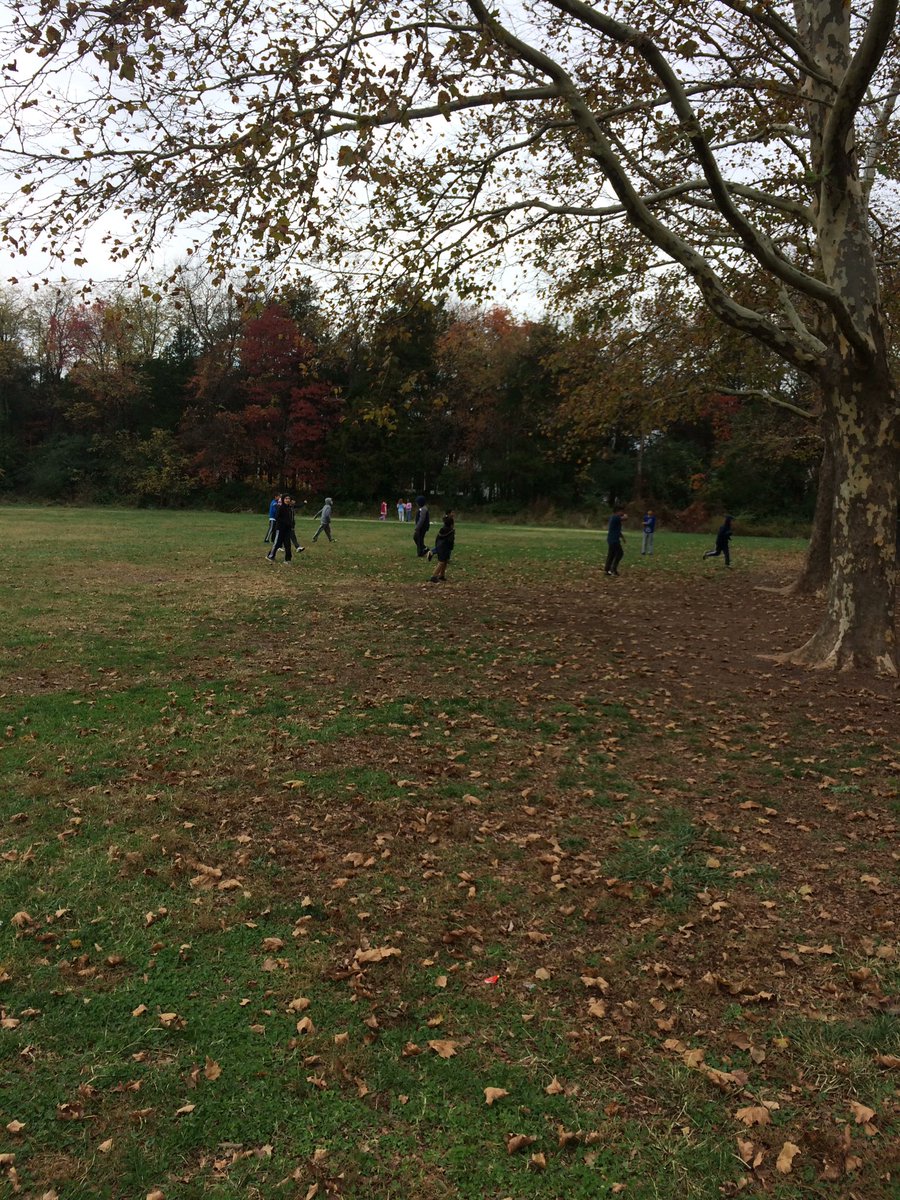 FESAshley's tweet photo. Finally fall...leaves down and jackets on!  Remember to dress  for weather tomorrow. https://t.co/ldCCYtXnAg