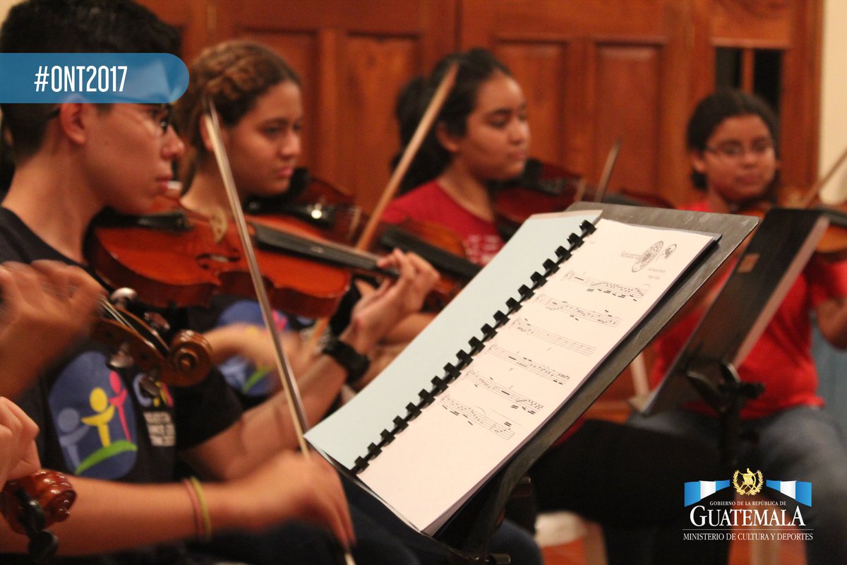 formarteGT's tweet photo. #ONT2017 Día 2 | Guatemala, El Salvador y Honduras reunen a sus jóvenes talentos de violín para demostrar sus destrezas en tres conciertos de alta calidad musical. https://t.co/kaOVdEWoTd