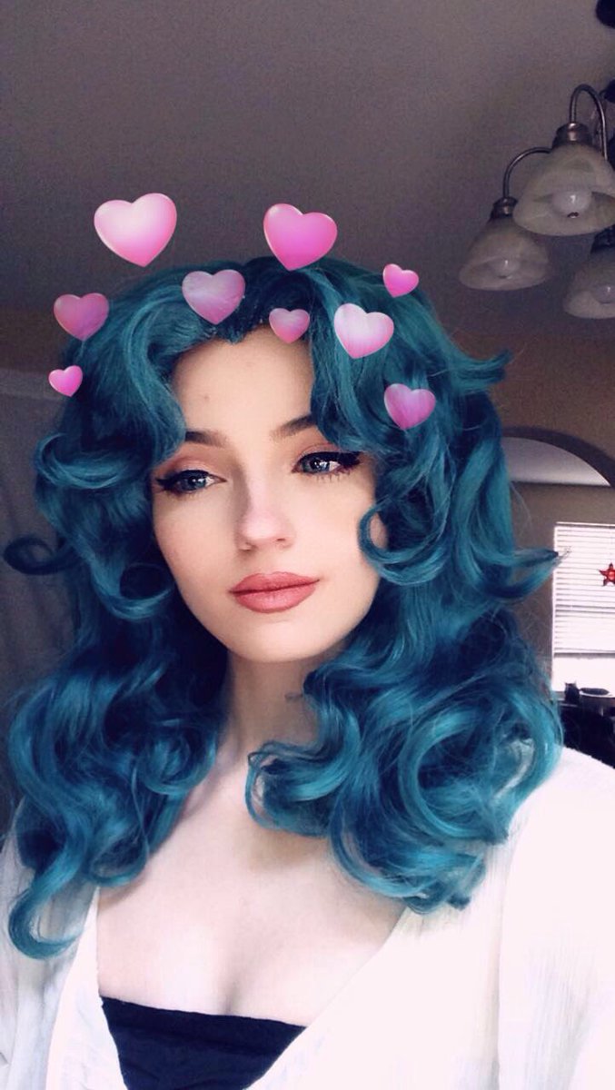 CRAZiECRiSSiE's tweet photo. No girlfriend? Be your own
🌈🌙✨
#cosplay #sailormoon https://t.co/rtIckbfSh1