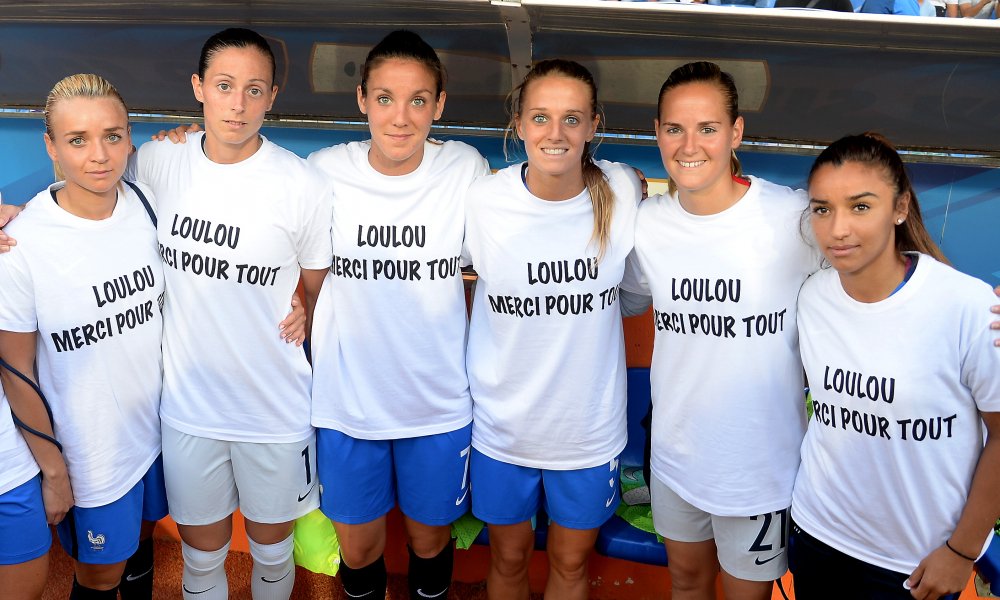BeTournier's tweet photo. Le @MontpellierHSC est aux portes des quarts de finale de la Ligue des Champions ! Grosse pensée pour Loulou, qui a tant fait pour le football féminin à Montpellier et en France #BCFMHSC #UWCL https://t.co/91IKlweC3B