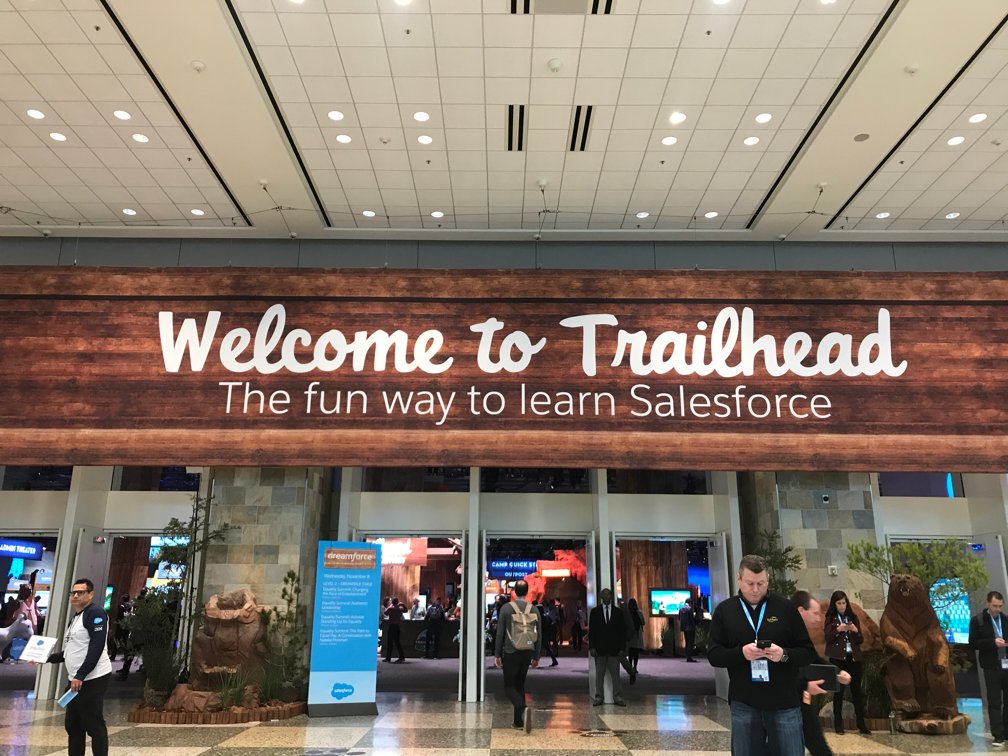 DocusignDevs's tweet photo. Kicking off #EnvironmentDay @ #DF17! Visit us in the #DeveloperForest @ Booth #31 &amp; @ the W Hotel for dev:our @ 12pm. Lunch is on us! #devs https://t.co/sOBztHe1za
