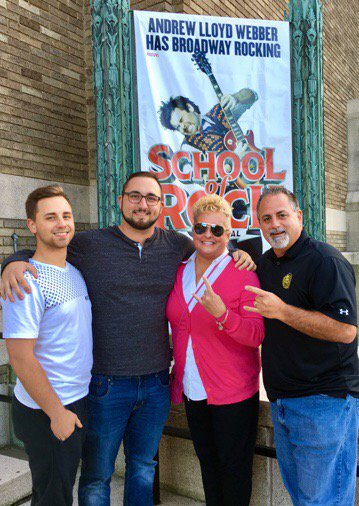 dapoofinator's tweet photo. #TMTOTY #SchoolOfRock https://t.co/6EyHHSXmpJ