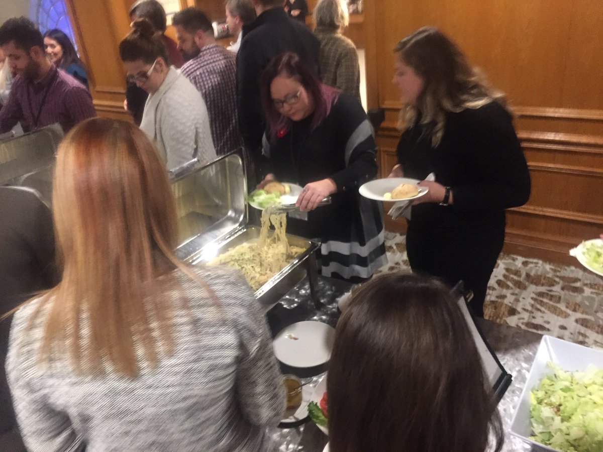 PA_inc's tweet photo. Rien de plus culturelle que la bouffe!
#formationAC2017 https://t.co/ld7Gj71FJn