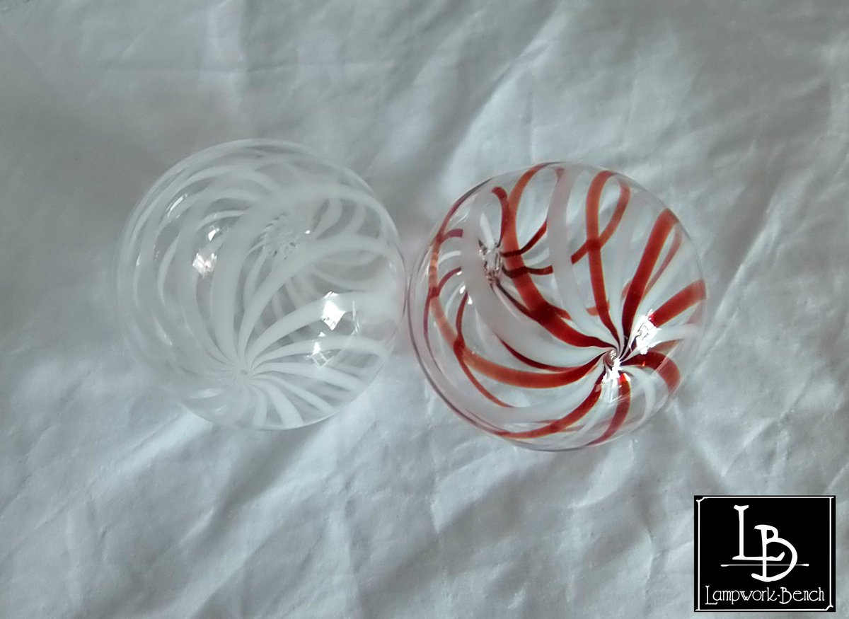 LampworkBench's tweet photo. NEW LISTING
Ornament Sale!! Hand Blown #Glass #Christmas #Ornaments Garden Sun https://t.co/G6c61jTXMx via @Etsy #handmade #ChristmasIsComing #GiftShop #gifts https://t.co/n4IOVoKMx5
