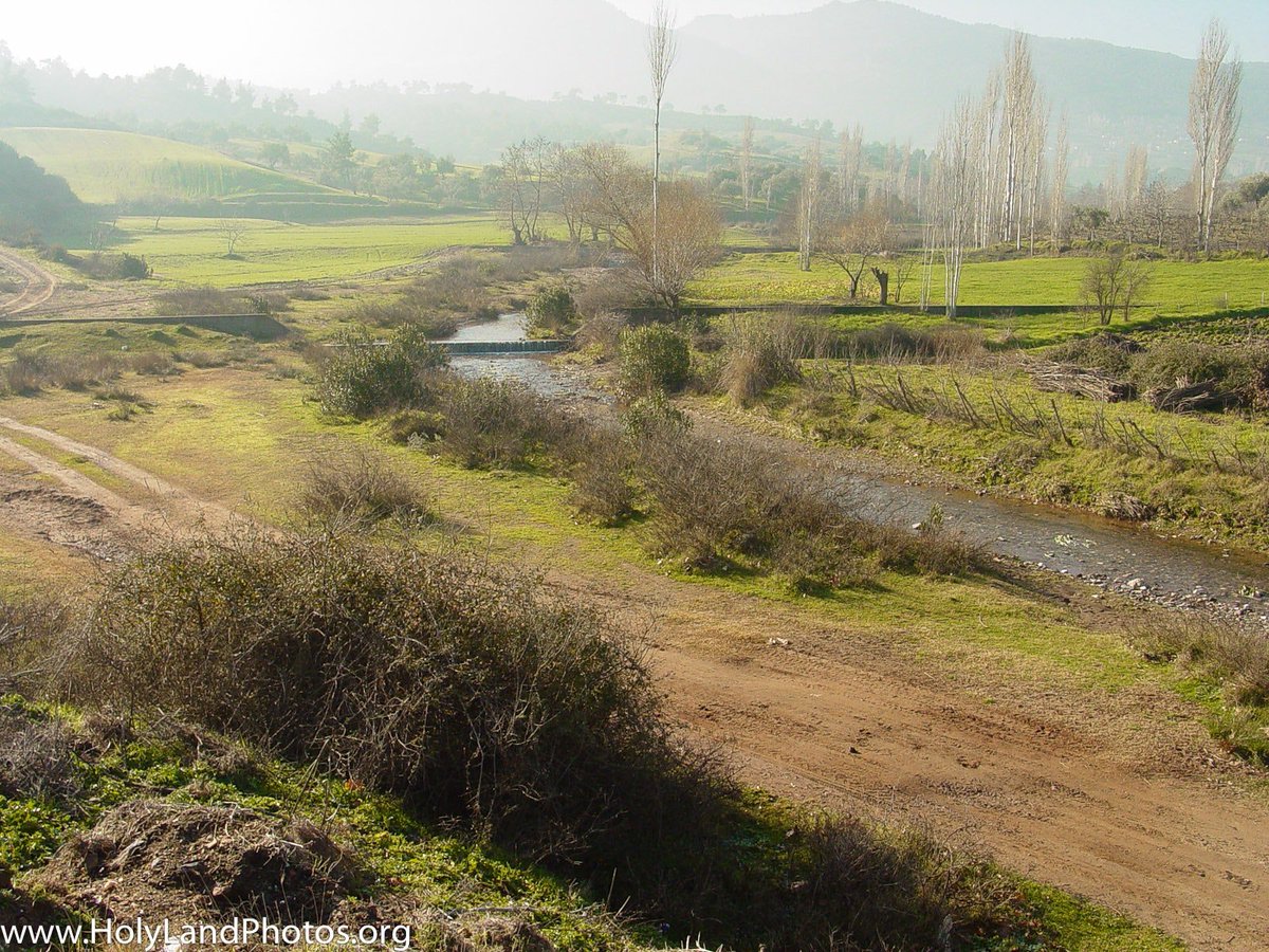 go2Carl's tweet photo. #Sardis #Temple of #Artemis and the #Pactolus River from which gold was "mined" https://t.co/GT37U3VH4c https://t.co/uPY2aJDk5R
