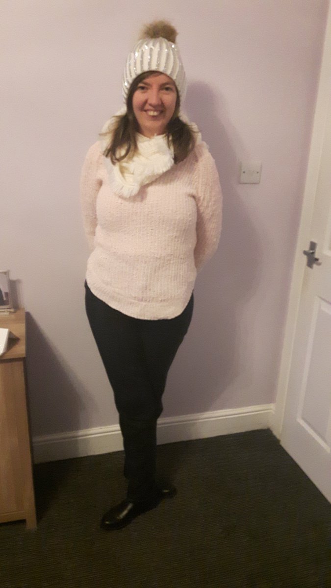 Loving my new pom hat! <a href="/rubywooglasgow/">Ruby Woo Boutique</a> <a href="/Lisa_Hague1/">Lisa Hague</a> 
#Sparkle #Autumn/WinterGlam