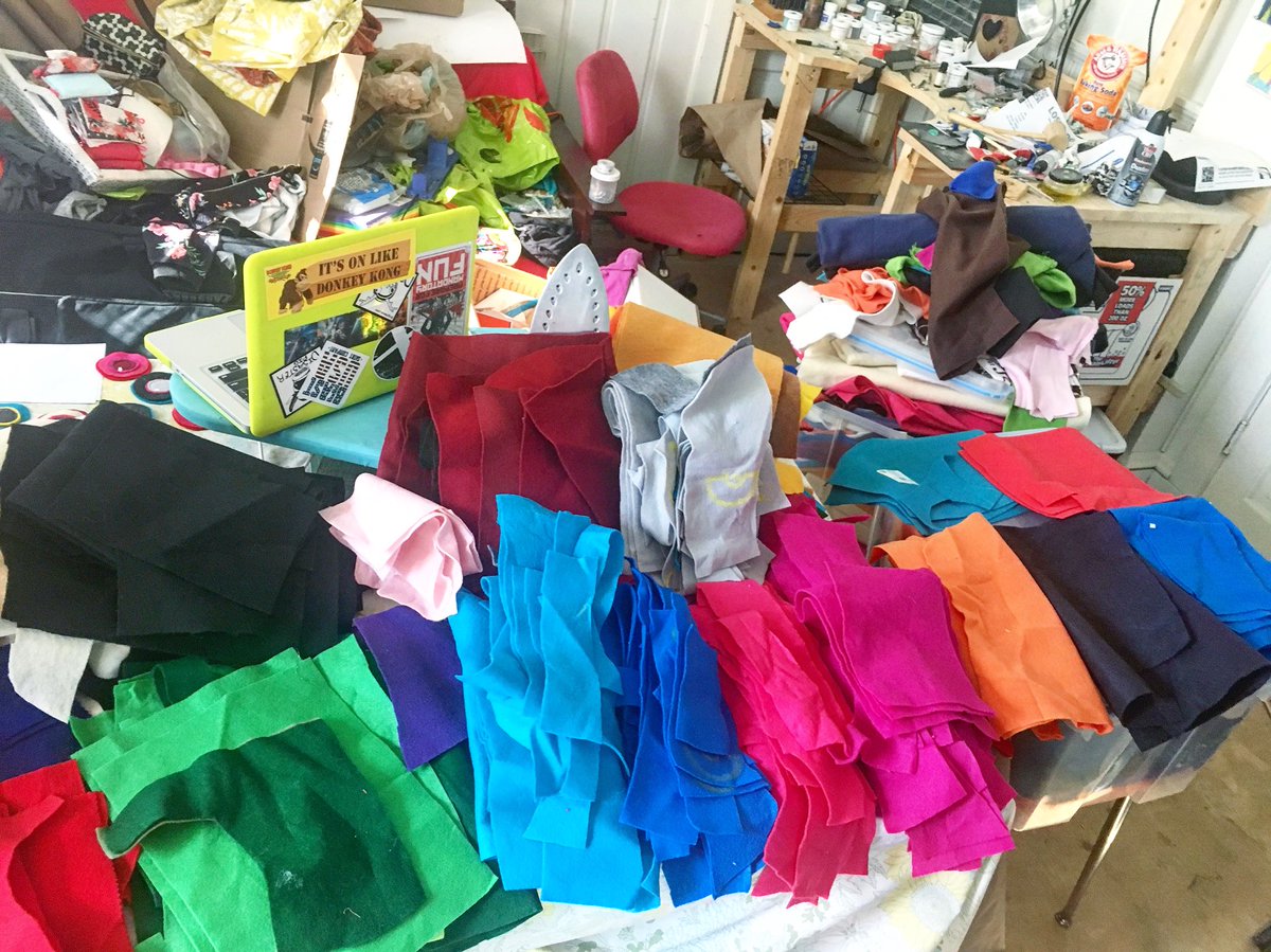 Brightems_'s tweet photo. Felt rainbow 🌈 #patterns #MaxfunCC #etsy #etsyshop #decoration #craft #sewing  #art #interiordecorating #gift #handmade #mke #creativelifehappylife #artist  #creativepreneur #craftsposure #homedesign #makersgonnamake #fashion #style #colorful #creative 🐉🦄✨🌈🔮⛱🎉🎏🎁🎊🎨 https://t.co/8ffOnMOlqG