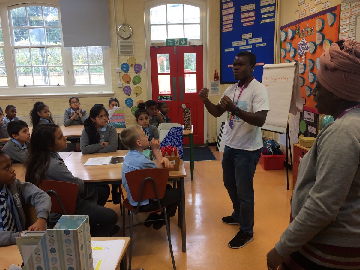 StMarks_Lambeth's tweet photo. #littlestems led a flight workshop today with Yr 5. Hoping to inspire them to take up engineering in the future. https://t.co/ovP32dbSeg