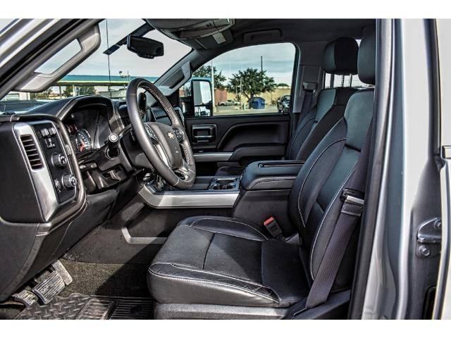pollardfordlbk's tweet photo. This 2017 Chevrolet Silverado 2500HD LTZ Truck Duramax V8 Turbodiesel is one of many pre-owned trucks we have available! https://t.co/wpDREYRlac #chevrolet #silverado #2500hd #ltz #duramax #v8 #turbodiesel #chevroletsilverado #lubbock #pollard #pollardford https://t.co/zytKW9EMJo