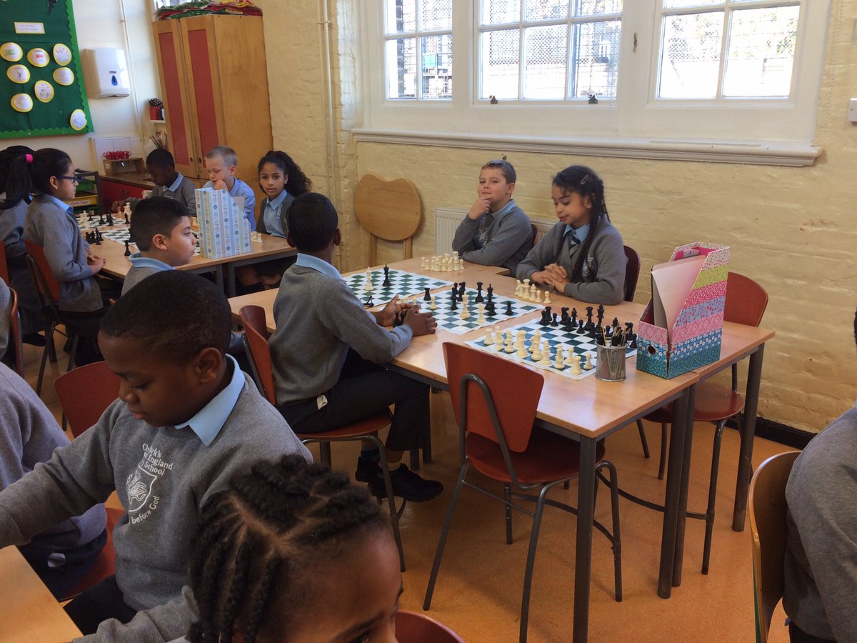 StMarks_Lambeth's tweet image. Children in Year 5 getting ready for the #chessclassic in December