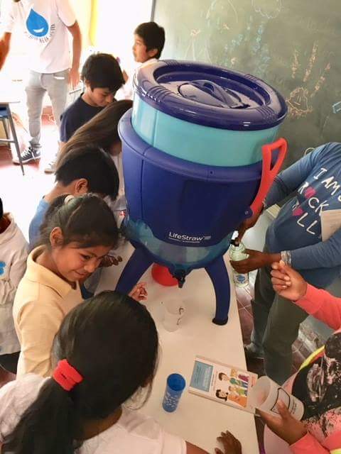 UniendoMiradas's tweet photo. Agua Segura en las Esc 4372 y 4578. Gracias @GaliciaRSC @AguaSeguraOK @infocesni!!! https://t.co/hIf0VTmiL4