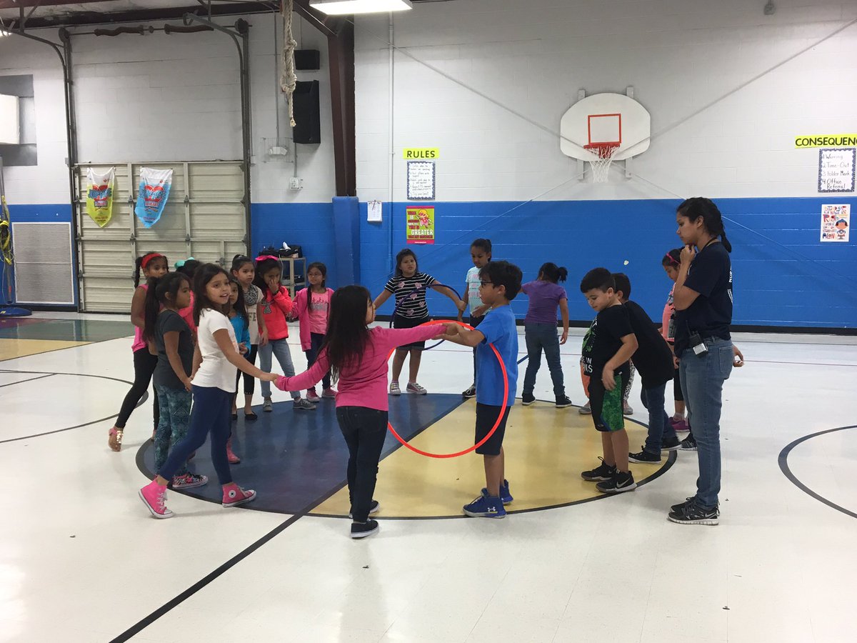 msmonicagarza's tweet image. Yesterday was a fun day full of activities at @NISDGlenoaks Learning Tree! #WriteBrain #Catch #GirlsOnTheRun #NISDInspired