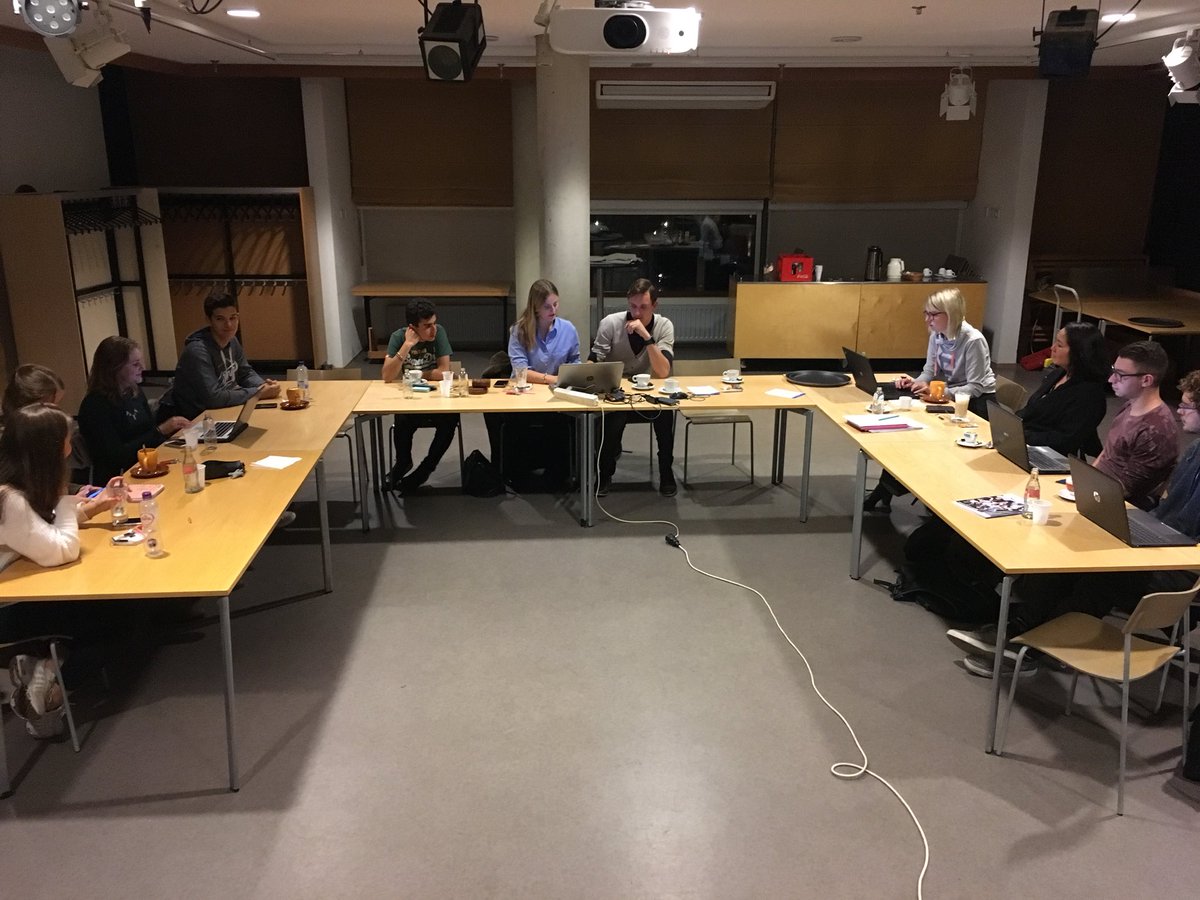Productieve vergadering met de jongerenraad van <a href="/ProvincieOV/">Overijssel</a> in <a href="/Gemeente_Almelo/">Gemeente Almelo</a> #jongerenparticipatie #Overijssel