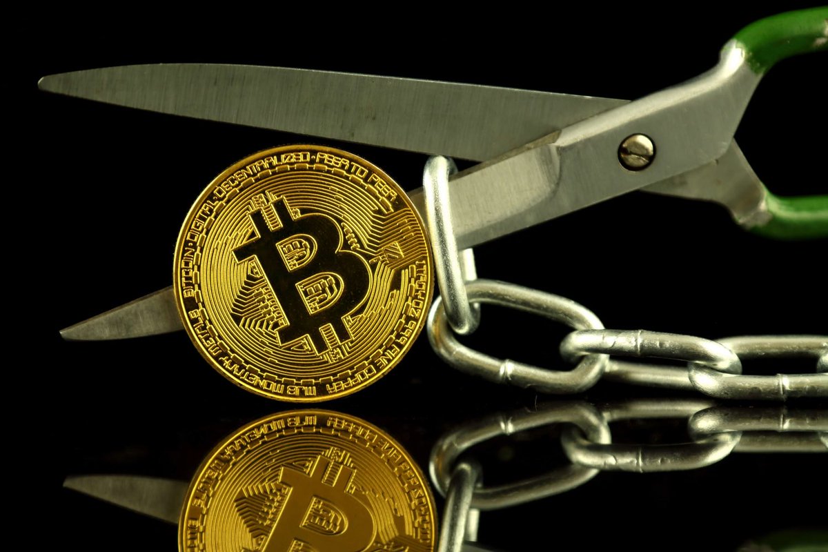 #Segwit2x, the controversial #Bitcoin hard fork planned for Nov 15, has been called off. Read more: ow.ly/Xhvt30grIC1 #BTC #blockchain